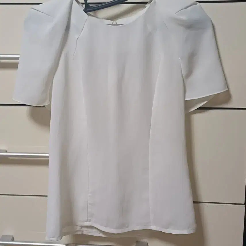 [BUNJANG] White Puff Sleeve Blouse / 화이트 퍼프 소매 블라우스