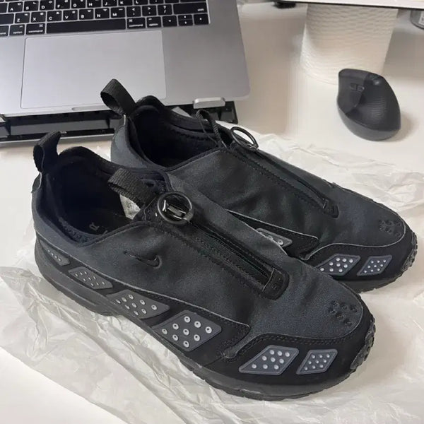 [BUNJANG] Nike SNDR Black and Silver Sneakers / [W] 나이키 SNDR 블랙 앤 실버 275