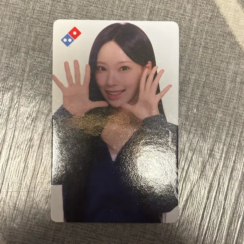[BUNJANG] Rizenne Irene Domino Pizza Photocard / 리센느 원이 도미노피자 포토카드 판매합니다