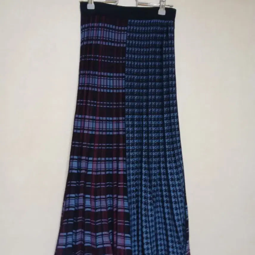 [BUNJANG] System Knit Pleated Asymmetrical Skirt (Size 55-66) / 한섬 시스템 니트주름 언발치마 55~66