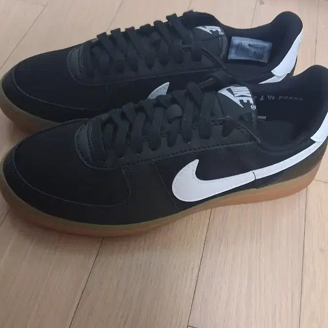 [BUNJANG] Nike Women's Sneakers / 나이키 여자 스니커즈 235사이즈 새상품 판매합니다!