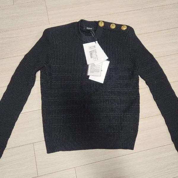 [BUNJANG] Balmain Black Knit Gold Button Sweater / 발망 니트