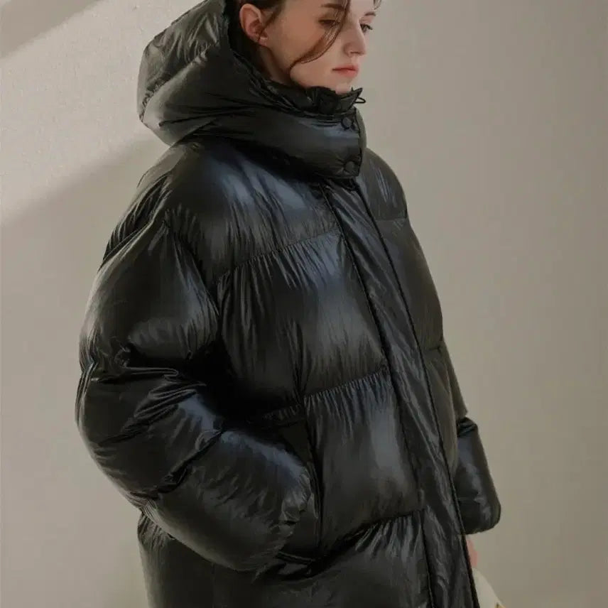 [BUNJANG] Glossy Hood Detachable Padded Jacket / [새상품] 글로시 후드 탈부착 패딩