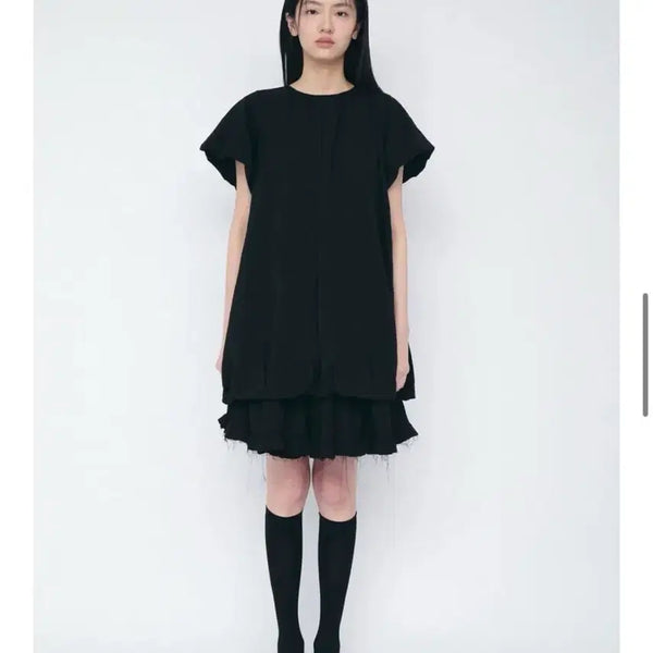 [BUNJANG] Cosmoss Volume Mini Dress Floral Black / (Cosmoss 코스모스) 볼륨 미니 드레스 (꽃무늬 플로럴 블랙)