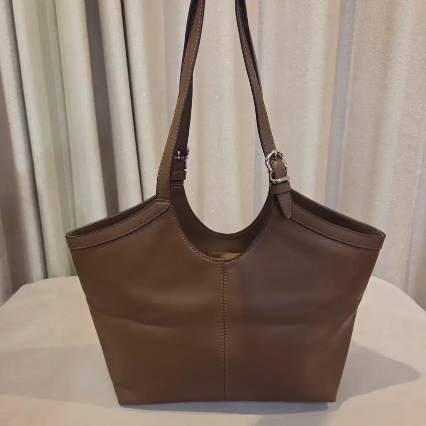 [BUNJANG] Bannre Royal Reve Medium Tote Bag / 반로에 레브 미디엄 토트백
