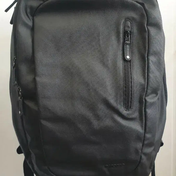 [BUNJANG] Incase Coated Canvas Backpack Black / 인케이스 코티드 캔버스 블랙 백팩