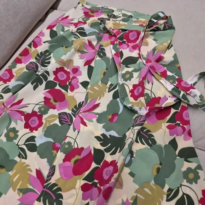 [BUNJANG] Sinoon Floral Pattern Wrap Skirt / 플로럴 패턴 랩 스커트 sinoon zara h&m