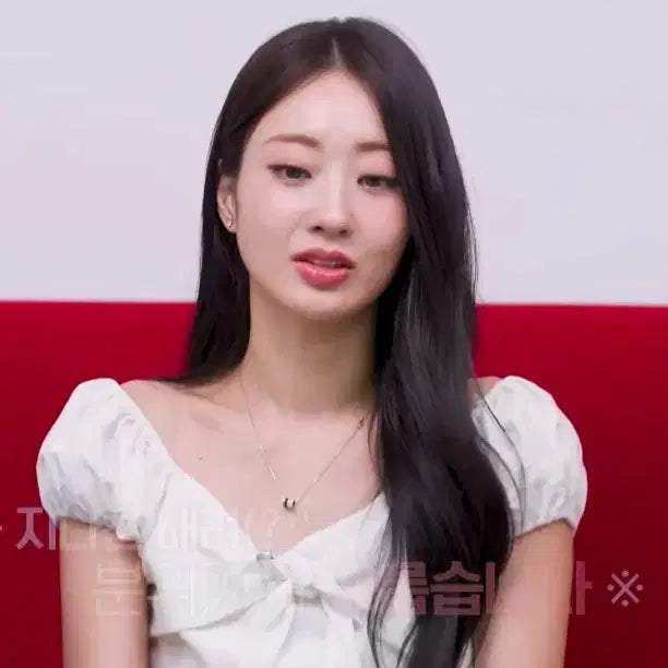 [BUNJANG] Somewhere Better MUET Ribbon Off-Shoulder Blouse / 썸웨어버터 뮤엣 리본 블라우스 오프숄더 블라우스
