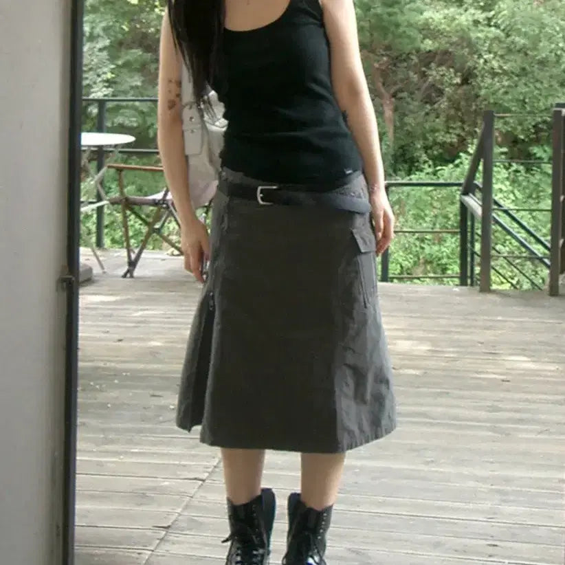 [BUNJANG] easeas Mog Midi Skirt Khaki Brown / 이즈이즈 [ee] Mog midi skirt 카키브라운 새상품