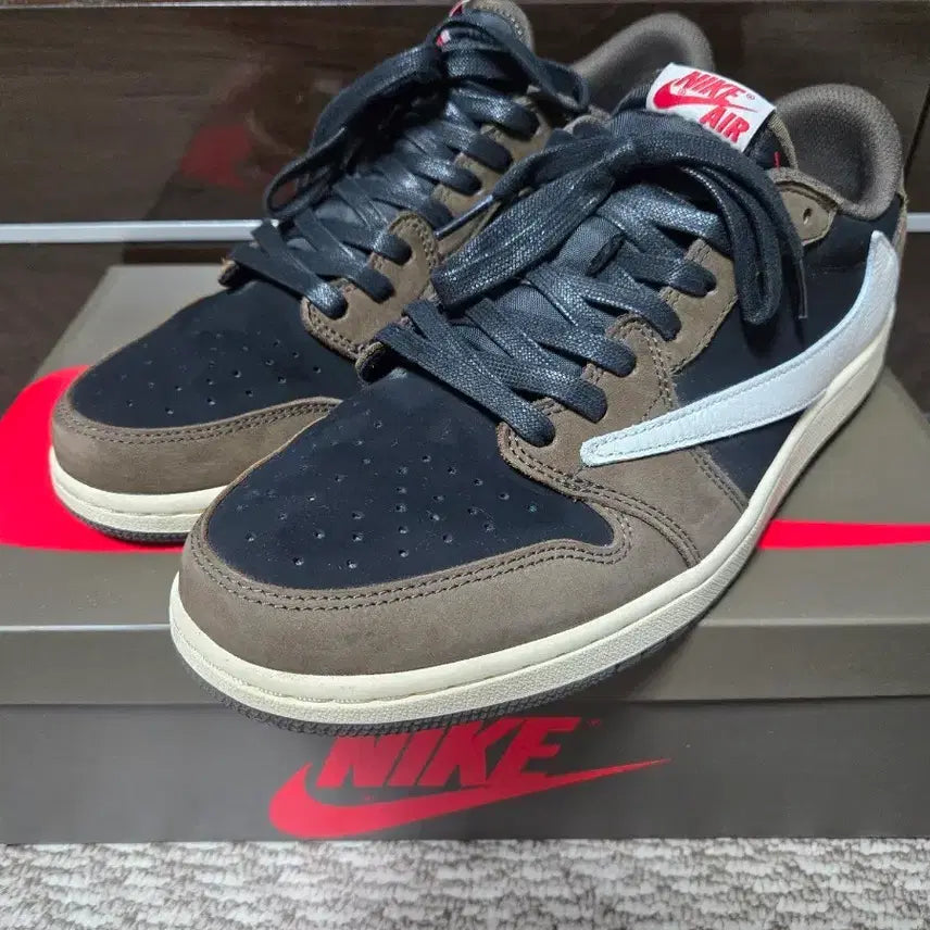 [BUNJANG] Nike Air Jordan 1 Low Travis Scott Mocha Size 285 / 나이키 에어 조던 1 로우 트래비스 스캇 모카 285