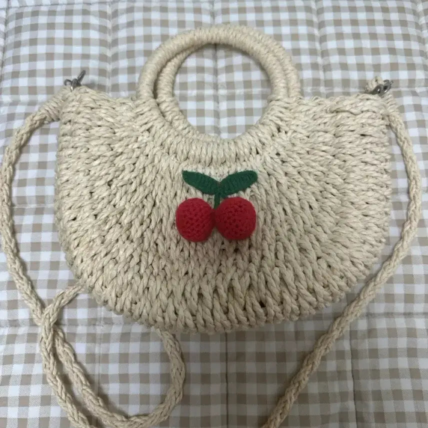 [BUNJANG] Rattan Cherry Mini Shoulder Bag / 라탄 체리 미니 숄더백