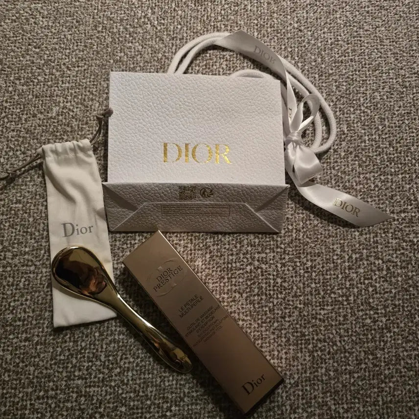 [BUNJANG] Dior Prestige Micro-Pearl Applicator / 디올 프레스티지 마이크로 펄 어플리케이터
