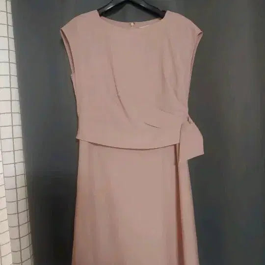 [BUNJANG] The IZZAT Pink Ribbon Detail Dress / 더아이잗 핑크 원피스