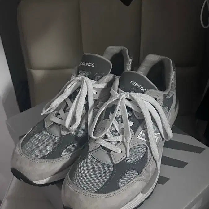 [BUNJANG] New Balance 992 Sneakers (Size 275) / 뉴발란스 992 (275)
