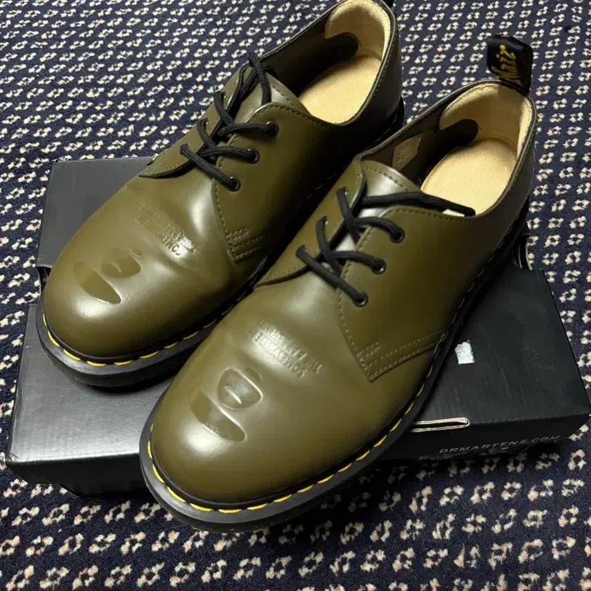 [BUNJANG] Dr. Martens x APE Collaboration Boots Size 9.5 UK / 닥터마틴 x 에이프 285 9.5uk