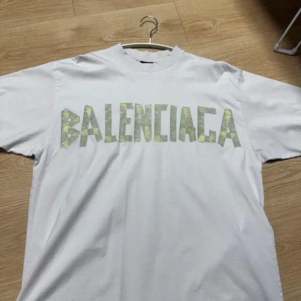 [BUNJANG] Balenciaga Signature Tape T-Shirt / 발렌시아가 테이프 티셔츠 ㅍㅍㅍ