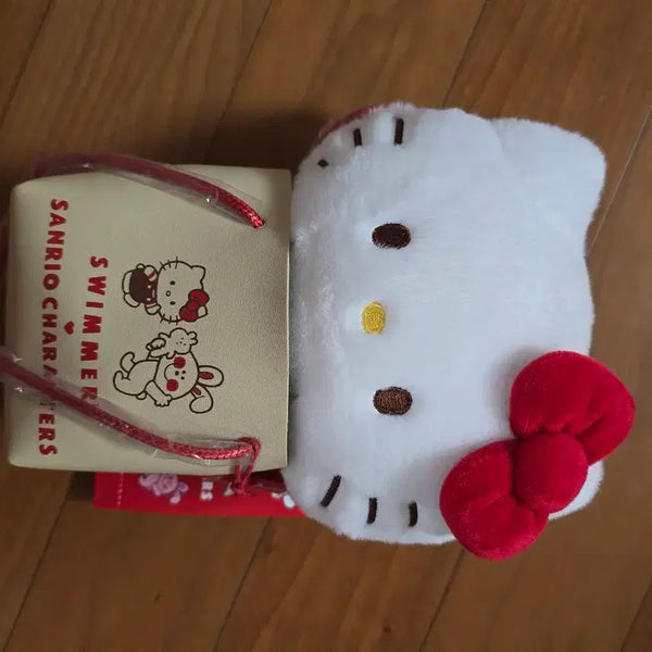 [BUNJANG] Swimmer x Sanrio Collaboration Kitty Plush / 스위머 산리오 콜라보 키티인형 팝니다