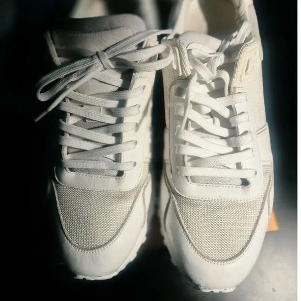 [BUNJANG] Louis Vuitton Run Away White Sneakers / 루이비통 런어웨이 화이트 스니커즈