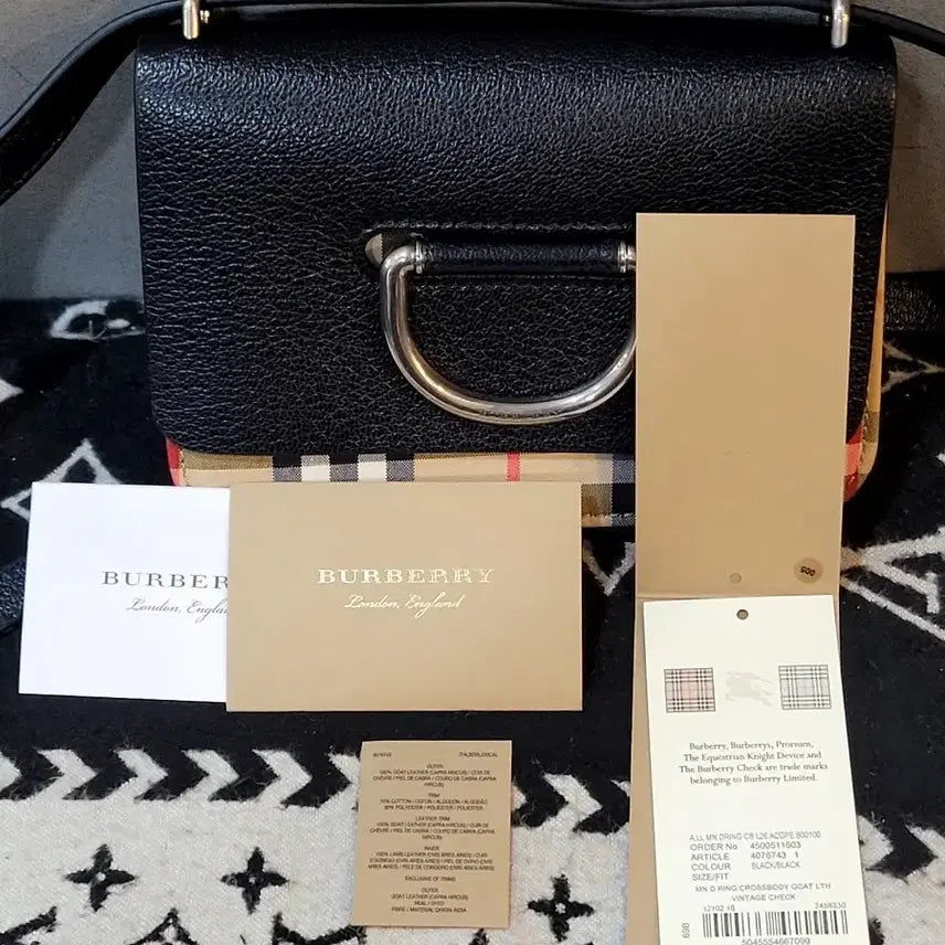 [BUNJANG] Burberry Nova Check D-Ring Small Leather Crossbody Bag / 정품 버버리 노바체크 D링 스몰 가죽 크로스백