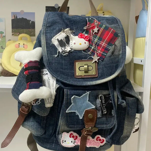 [BUNJANG] Sanrio Hello Kitty Vintage Patch Backpack / 키티 빈티지 패치 백팩(키티가방/키티백팩/키티굿즈/산리오/산리오가방)