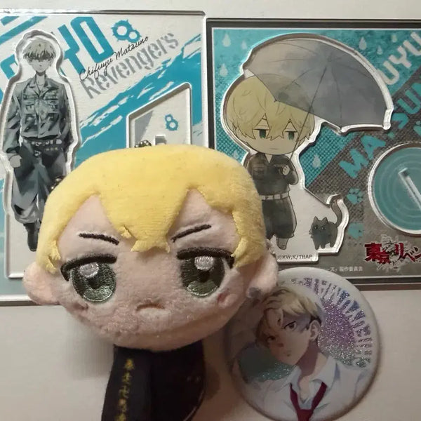 [BUNJANG] Tokyo Revengers Chifuyu Acrylic Can Badge & Plush Doll Bundle / 도쿄리벤저스 치후유 아크릴 캔뱃지 인형 굿즈 일괄 판매