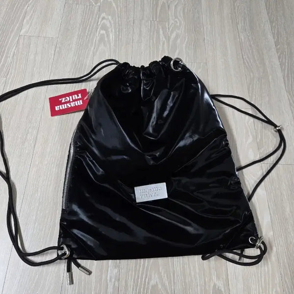 [BUNJANG] Masmarulz Glossy Backpack New / 마스마룰즈 글로시 백팩 새상품