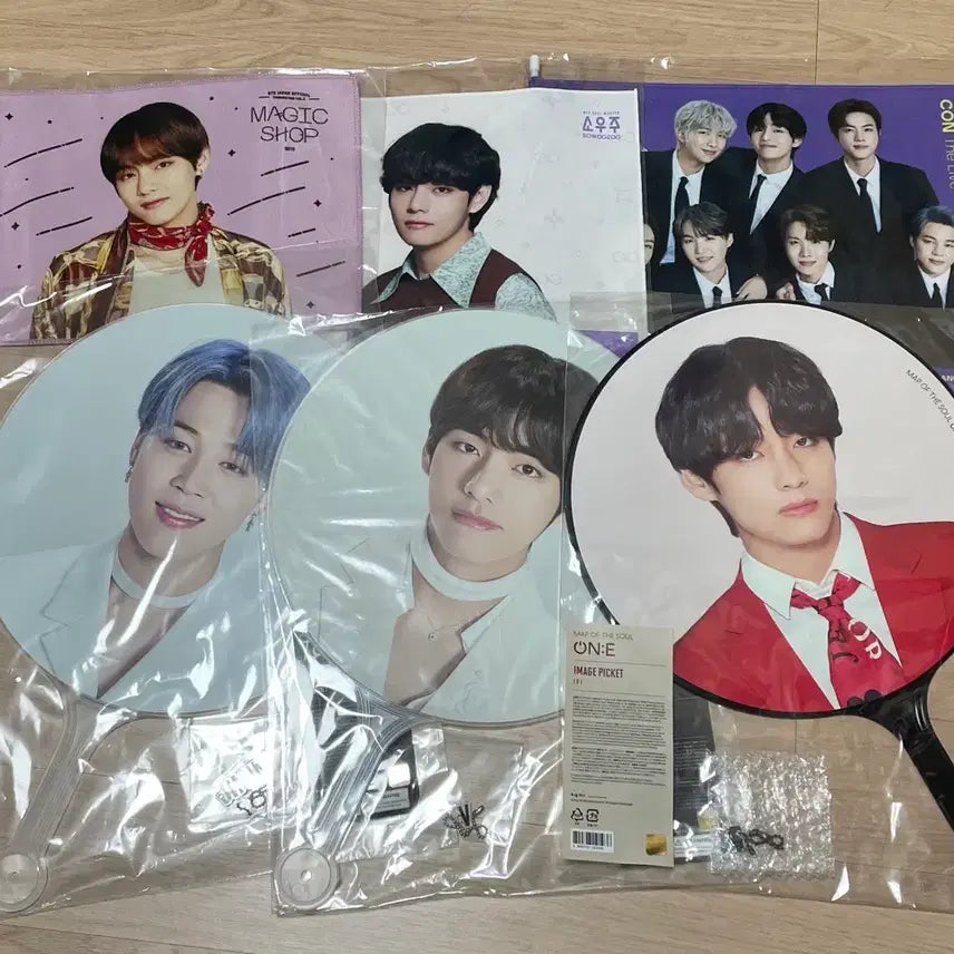 [BUNJANG] BTS Image Picket & Lightstick Bundle Set / 방탄소년단 이미지 피켓/플로그 일괄판매