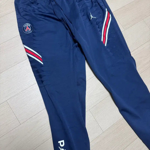 [BUNJANG] Paris Saint-Germain Nike Jordan Training Pants / 파리 생제르맹 나이키 조던 트레이닝 바지 95