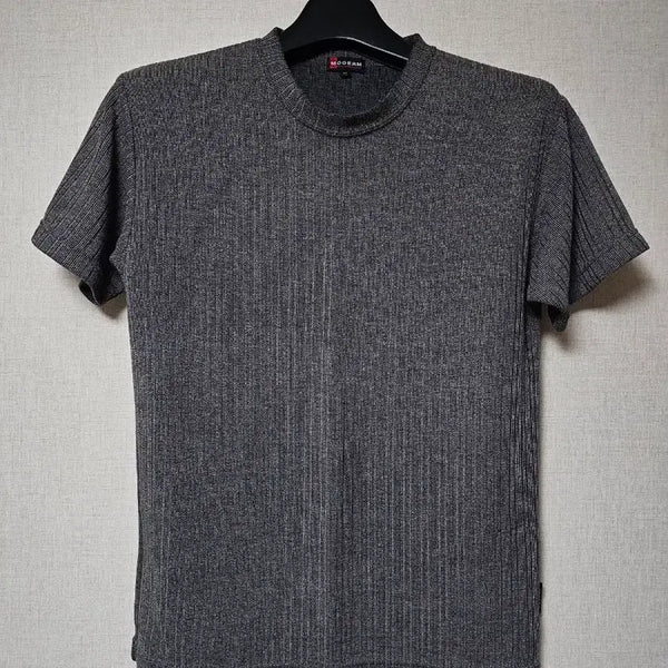 [BUNJANG] MODERM Mock Neck Ribbed Knit T-Shirt Charcoal Grey (Size 100) / 니트형 라운드 티셔츠 (100)