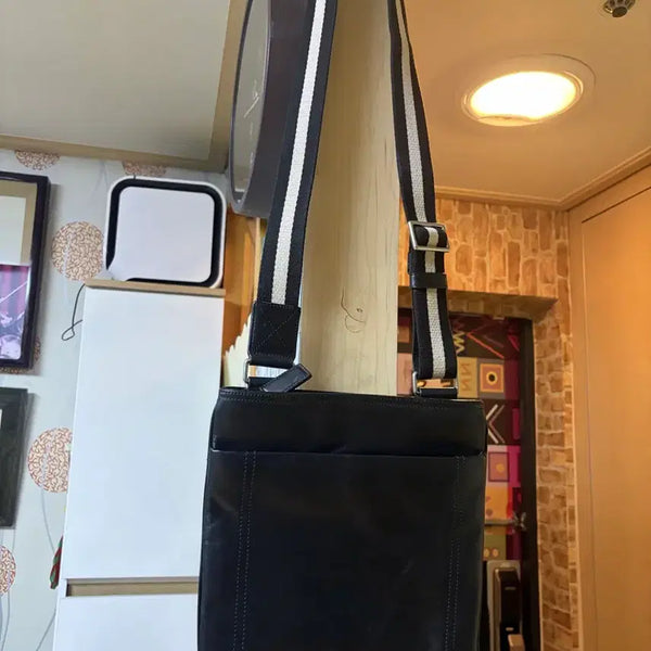 [BUNJANG] Bally Black Leather Crossbody Bag / 발리 블랙 레더 크로스백