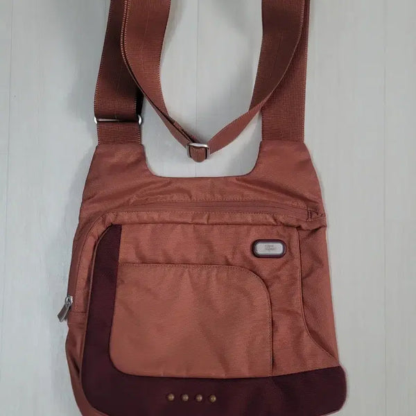 [BUNJANG] Tumi Tech Nylon Crossbody Bag / 투미 티텍 나일론 크로스바디 백 판매합니다
