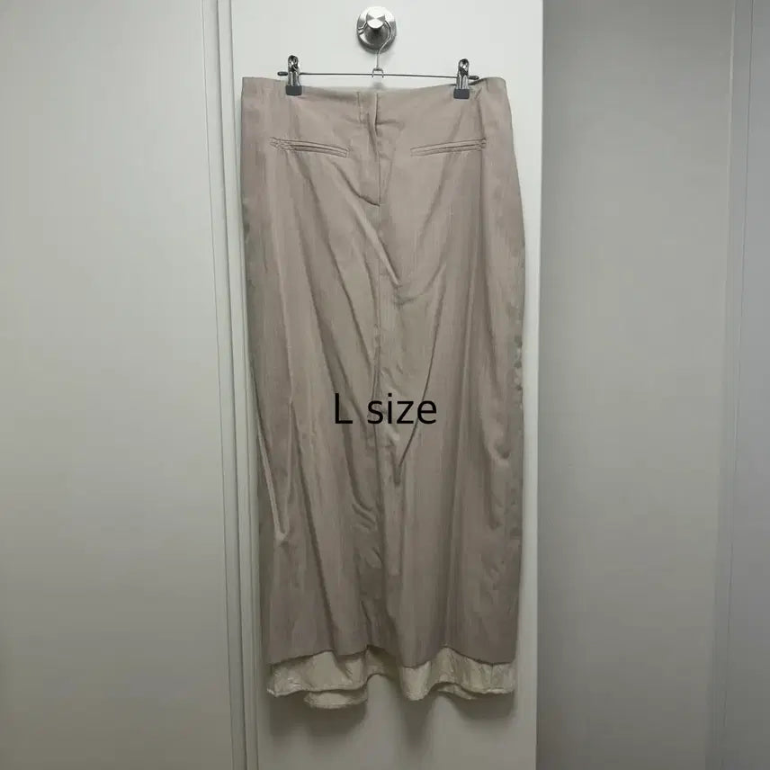 [BUNJANG] Ethos Long Skirt Beige Size L / 에토스 롱 스커트 베이지 L 사이즈