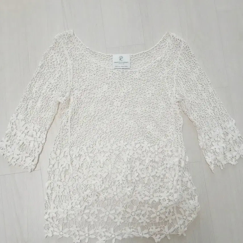 [BUNJANG] Handmade Knit Creative Lace Blouse - White / 수제니트크리에이티브 아이디어 레이스 블라우스 화이트
