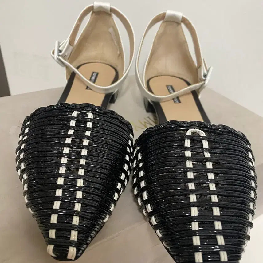 [BUNJANG] Emporio Armani Leather Woven Flat Heels / 정품 엠포리오 아르마니 구두 Authentic Emporio Armani Flat Heels