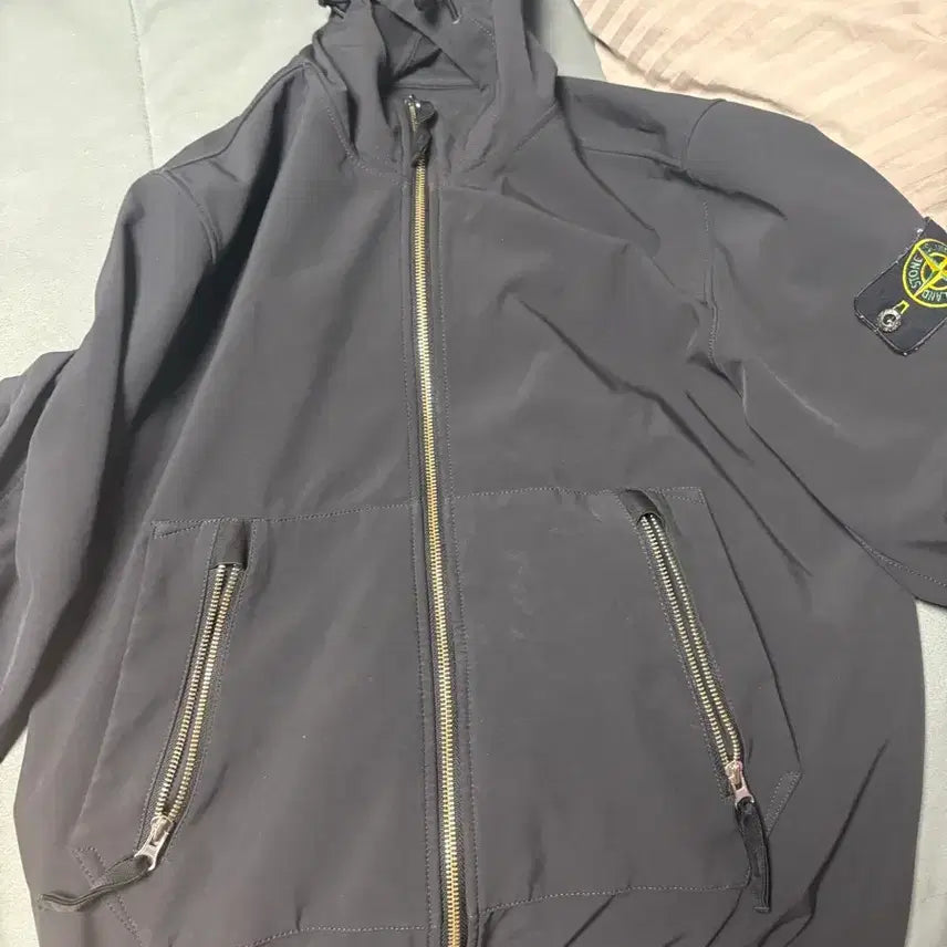 [BUNJANG] Stone Island Soft Shell Jacket M Size / 스톤아일랜드 소프트쉘 m사이즈