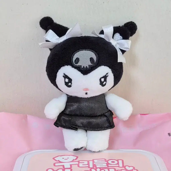 [BUNJANG] Sanrio Kuromi Black White Ribbon Doll Keychain / 산리오 쿠로미 블랙 화이트 리본 인형 키링
