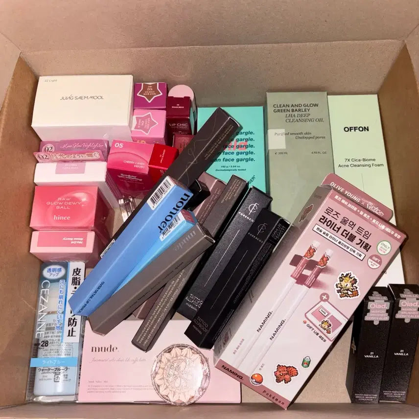 [BUNJANG] Cosmetics Bundle Set (26 Items) - Sealed New Product / 미개봉 새상품 화장품 모음 26개 일괄 판매