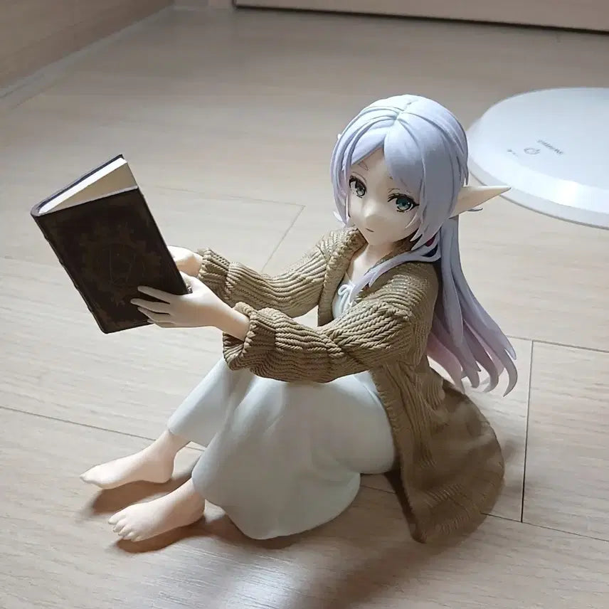 [BUNJANG] Taito Frieren: Beyond Journey's End Frieren Figure Roomwear Ver. / 타이토 Desktop Cute 장송의 프리렌 프리렌 피규어 룸웨어Ver