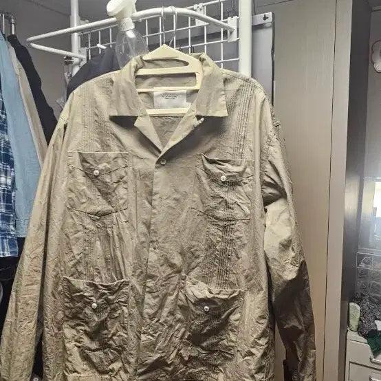 [BUNJANG] Outstanding Korea Khaki Cuba Shirt / (3)아웃스탠딩 쿠바 카키 셔츠팝니다. 상태좋음.