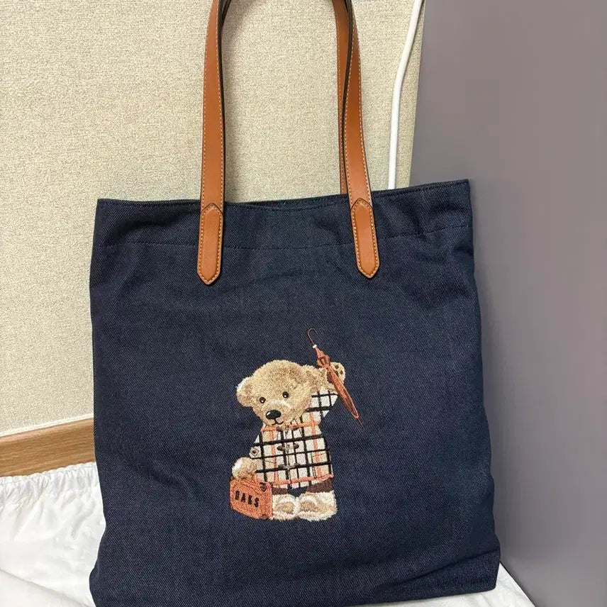 [BUNJANG] Daks Navy Bear Embroidery Eco Bag / 닥스 네이비 곰돌이 자수 에코백  [13고정]