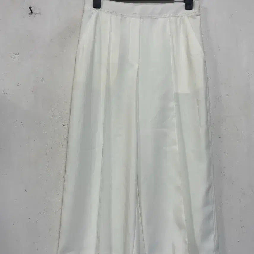 [BUNJANG] N6911 Simple Wide Pintuck Slacks Pants / 특가새)N6911 심플 와이드 바지.슬랙스.핀턱