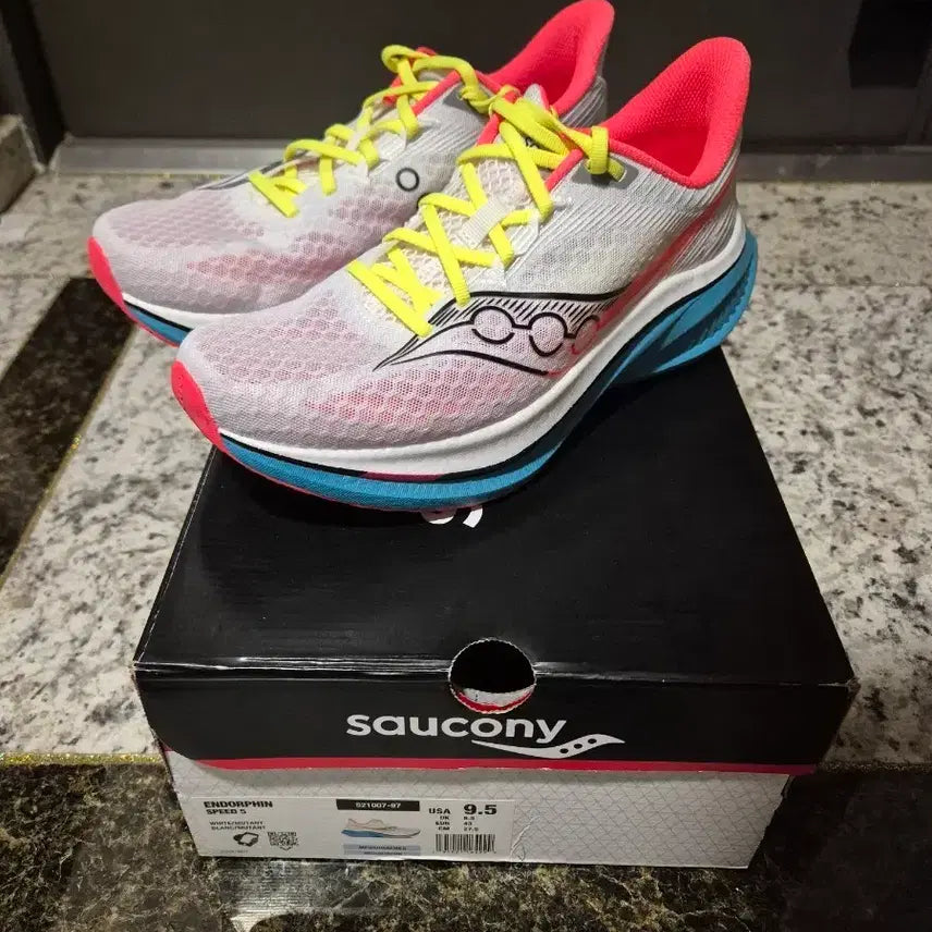 [BUNJANG] Saucony Endorphin Speed 5 Running Shoes (275mm) / (1회착)써코니 엔돌핀 스피드 5 275사이즈