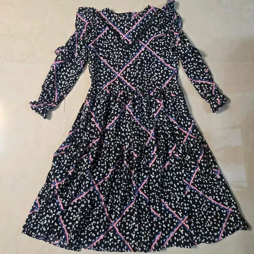 [BUNJANG] Black Flower Pattern Long Dress / 블랙 플라워 패턴 롱 원피스