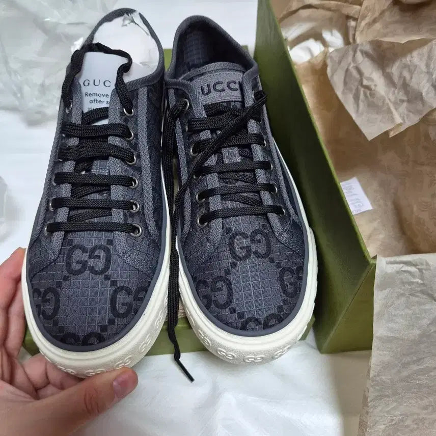 [BUNJANG] Gucci GG Logo Canvas Sneakers Men's / 구찌 GG 로고 캔버스 스니커즈 남성