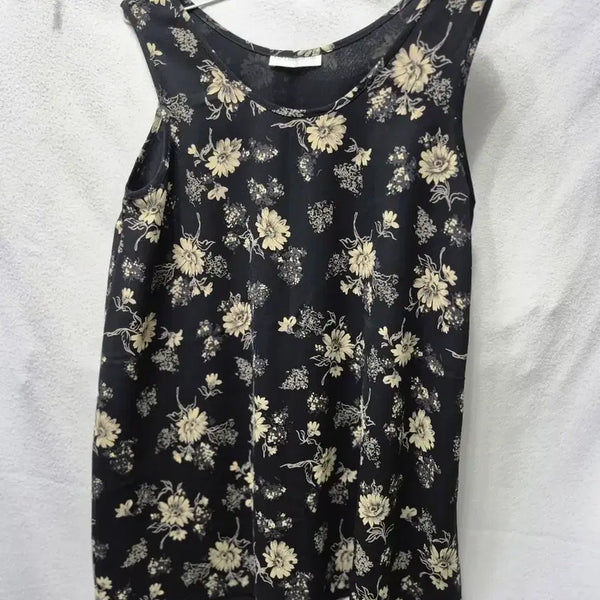 [BUNJANG] Vintage Black Floral Sleeveless Top / 빈티지 블랙 플라워 패턴 민소매