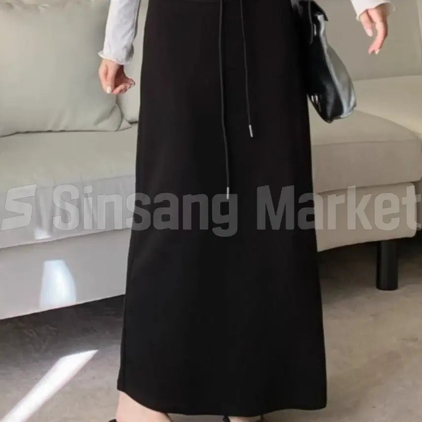 [BUNJANG] High-Waisted Slit Maxi Skirt with Banding / [빠른발송] 네이스커트 실사 사진제공 뒷트임 밴딩 롱 맥시 뱃살 커버