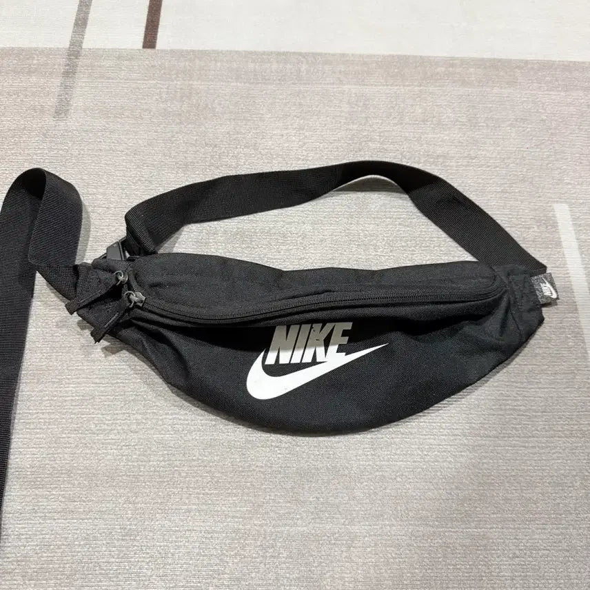 [BUNJANG] Nike Heritage Hip Pack Black / 나이키 헤리티지 힙색 블랙