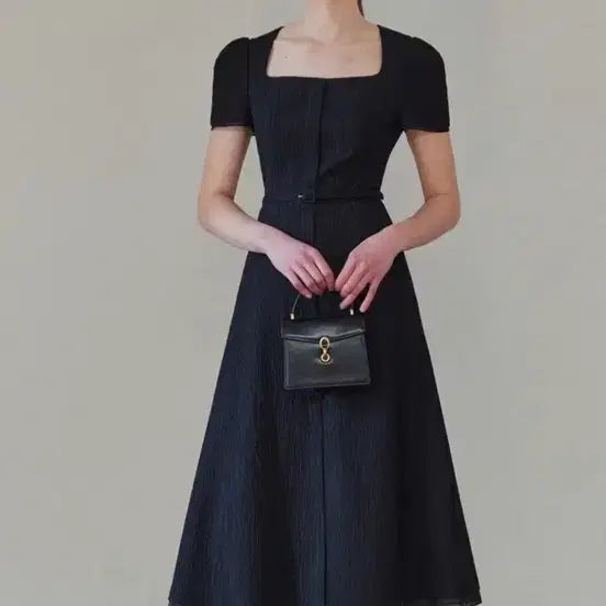 [BUNJANG] Bride And You Square-neck Flared Long Dress / 새상품 브라이드앤유 Square-neck flared long dress