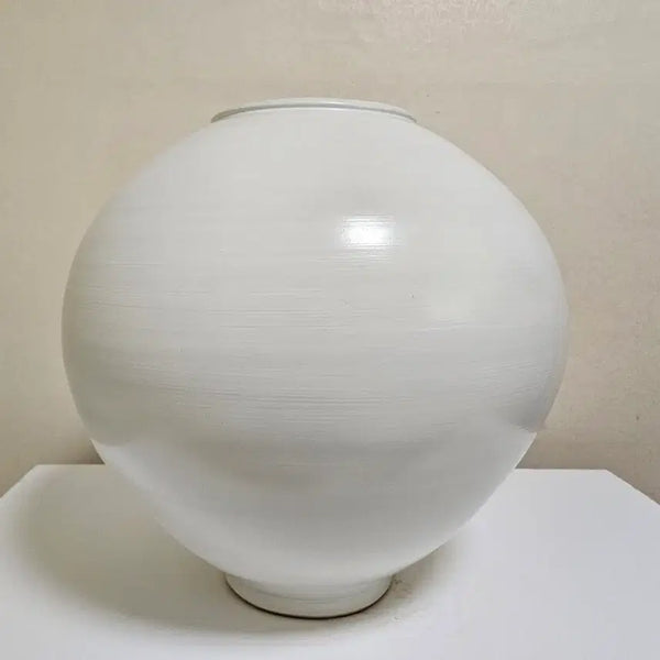 [BUNJANG] Matte Large Moon Jar (Height 49cm) / 무광 대형 달항아리 4번 (높이 49cm)