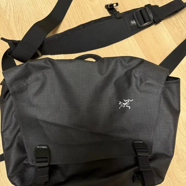 [BUNJANG] Arc'teryx Granville 10 Messenger Bag / 아크테릭스 그랜빌 10 매신저 백